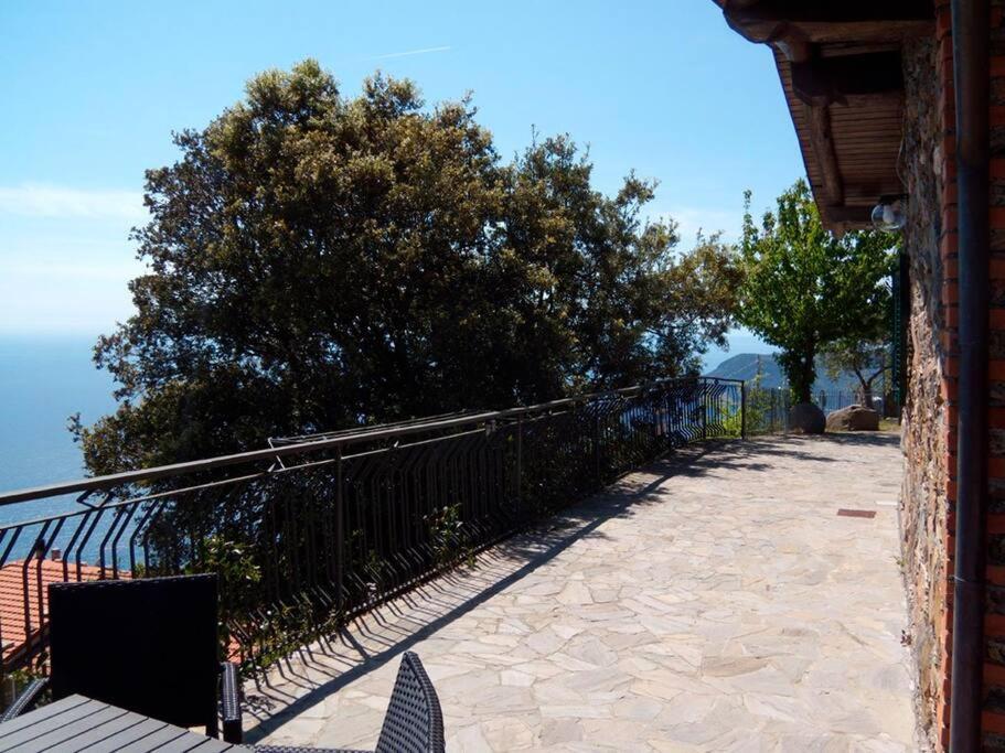 Nature&Sea Chalet Corniglia Eksteriør billede