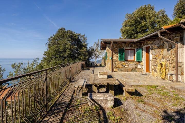 Nature&Sea Chalet Corniglia Eksteriør billede